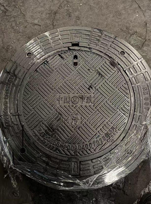 三亚球墨铸铁防沉降井盖展示